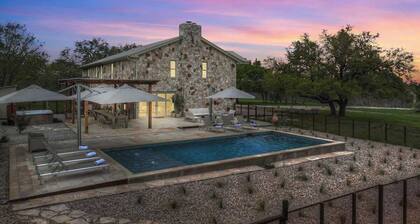 Grasslands: Pool+Hot-Tub+Views on 290 Wine Trail!