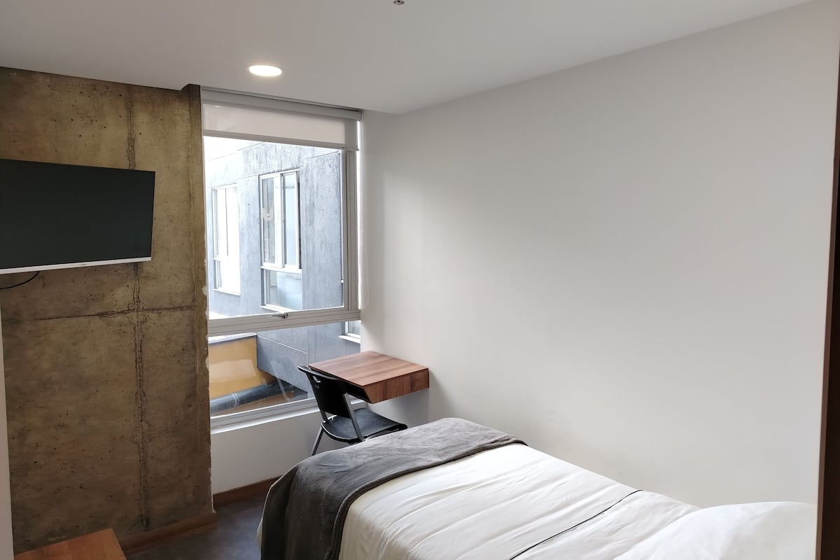 Junior Room, 1 Twin Bed | 1 bedroom, free WiFi, bed sheets