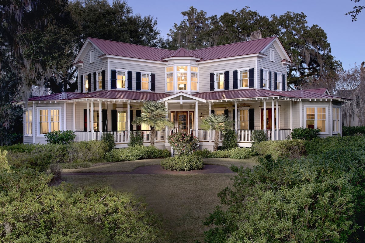 5 Bedroom Wilson Village Home 33 | Premium bedding, down comforters, pillowtop beds, minibar