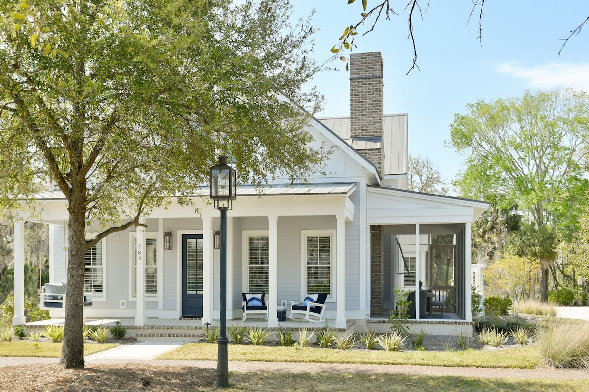 4 Bedroom Moreland Village Home 5595 | Premium bedding, down comforters, pillowtop beds, minibar