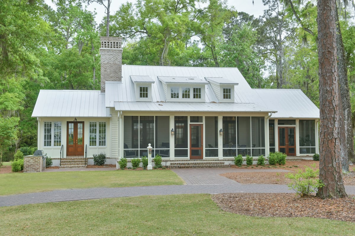 Signature 4 Bedroom Residence 1033 | Premium bedding, down comforters, pillowtop beds, minibar