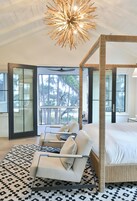 Waterfront 5 Bedroom Moreland Village Home 5511 | Premium bedding, down comforters, pillowtop beds, minibar