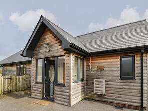 Exterior - Caban Dulas (Rhayader)