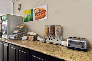 Dining - Quality Inn & Suites Weatherford, TX (Weatherford)