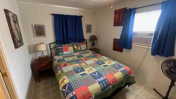 1 bedroom, travel crib, bed sheets