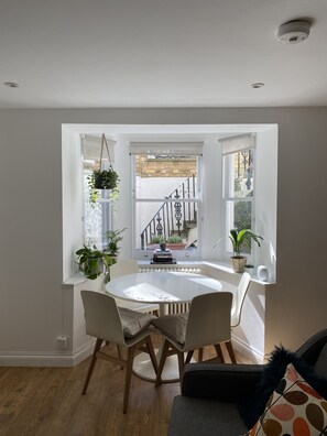 Interior - Stylish Garden Flat in London (London)