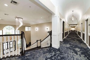 Interior - Surestay Studio by Best Western Conroe Downtown (Conroe)