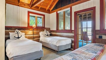 3 slaapkamers, een strijkplank/strijkijzer, reisbedje, gratis wifi