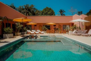 Utomhuspool