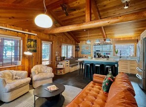 مدفأة، كُتُب، مكتب