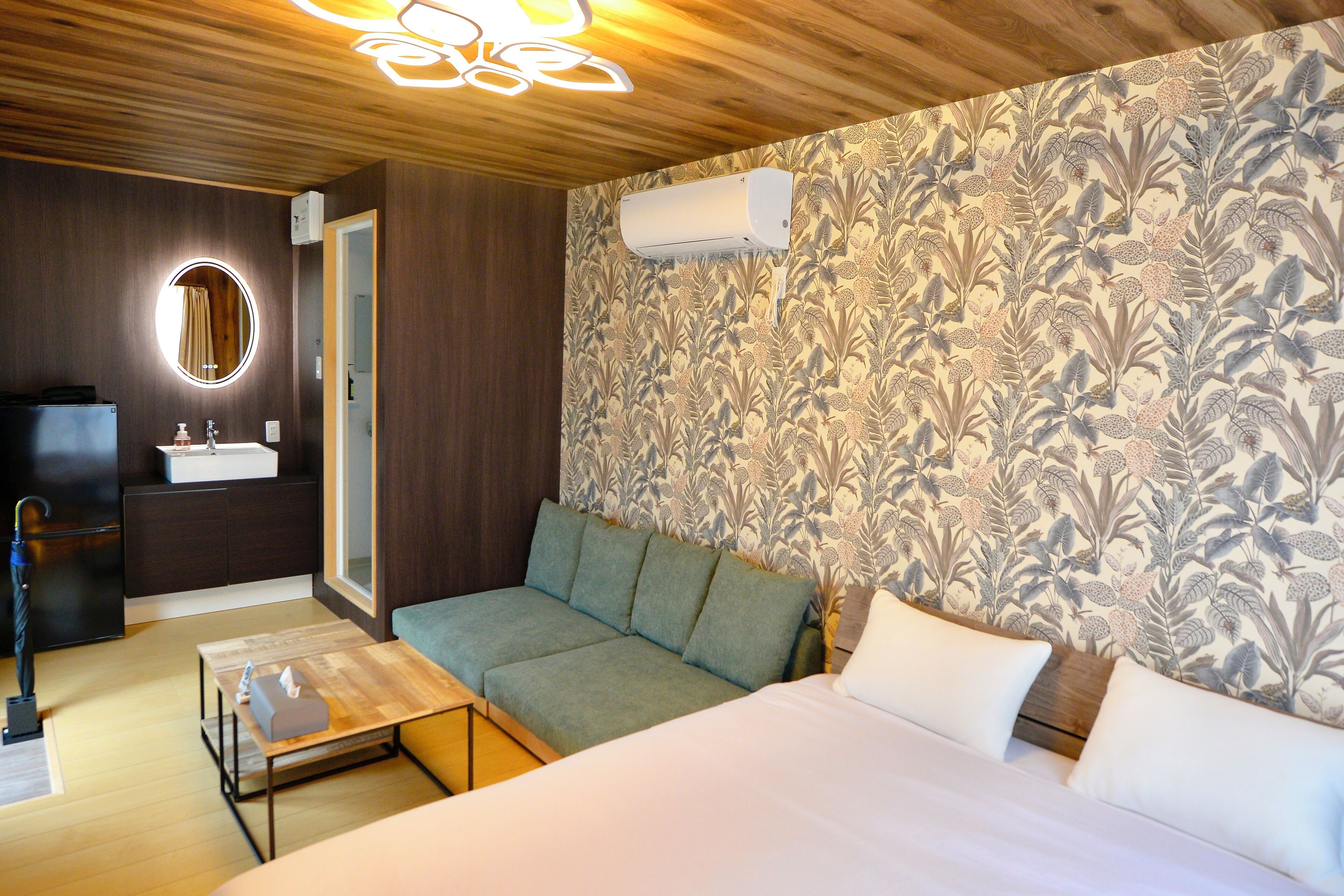 Dobbeltrom – superior | Individuelt dekorert, individuelt innredet og skrivebord