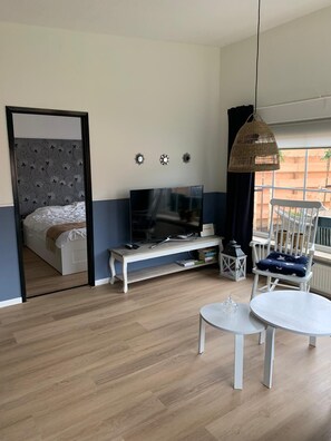 2 室のベッドルーム、デスク、アイロン / アイロン台、WiFi (無料)