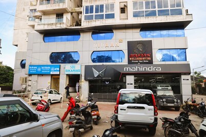 Deluxe Service Apartment 3 BHK City Centre