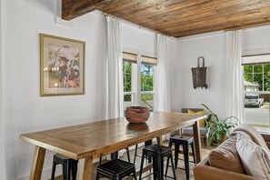 Dining - Birdsong Retreat - Historic + Modern + Walk to DT (McKinney)