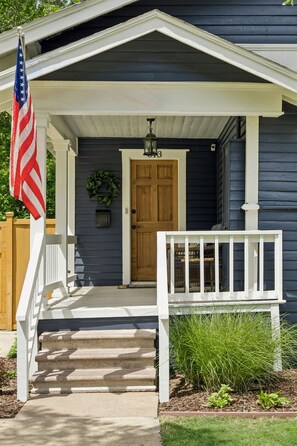 Exterior detail - Birdsong Retreat - Historic + Modern + Walk to DT (McKinney)