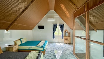 Family Bungalow | Hypo-allergenic bedding, pillow-top beds, minibar, desk