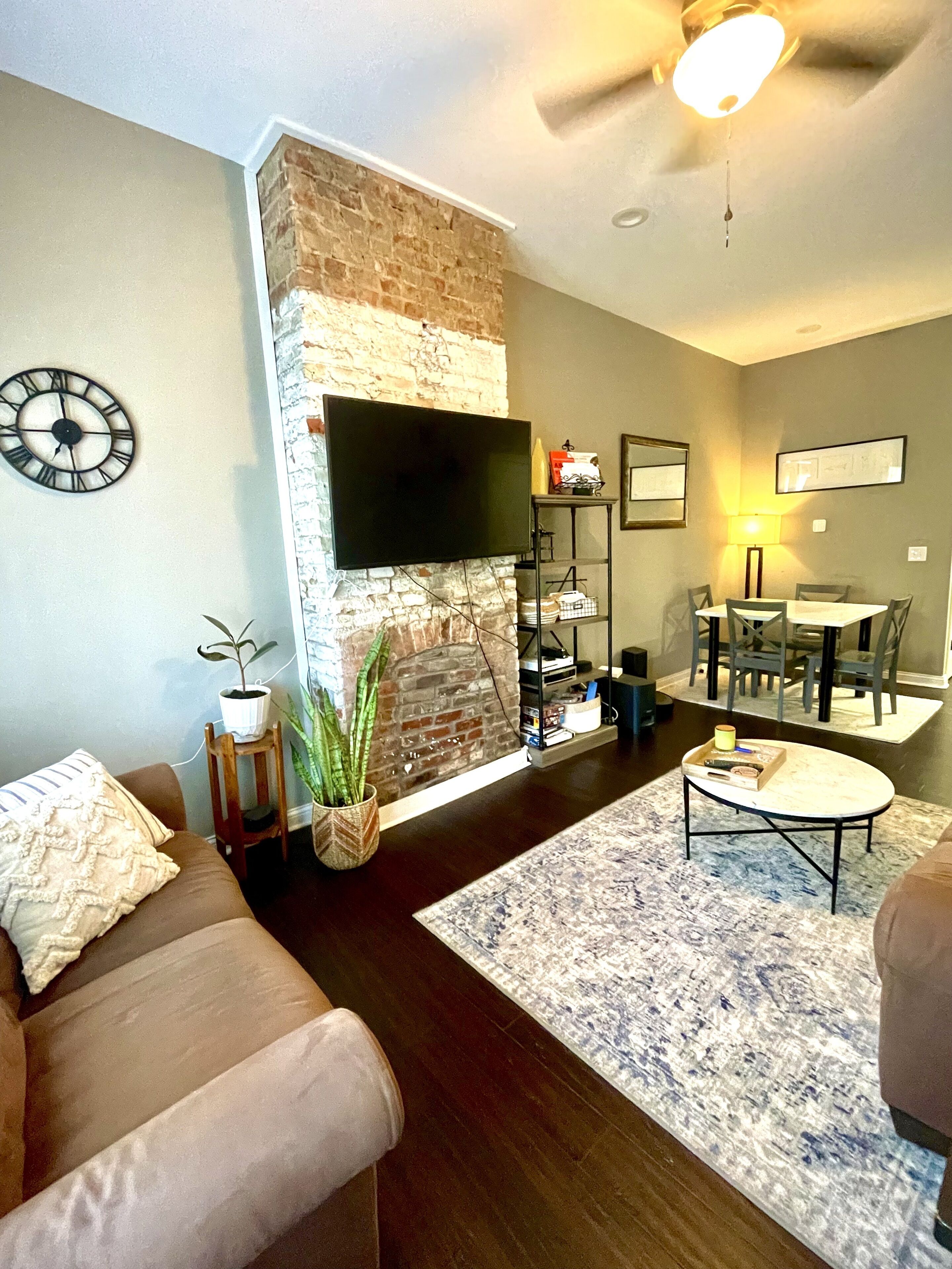 Newly Renovated Apt in Old Louisville, Steps from Downtown & Churchill Downs