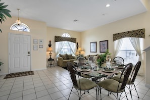 House - Tropical and Peaceful This 5 bed With Pool Spa (Clermont)