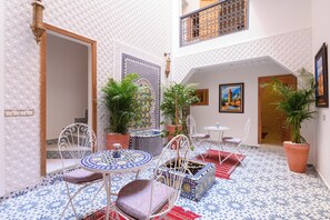 Living area - Dar Al Jeld Guesthouse  (Rabat)
