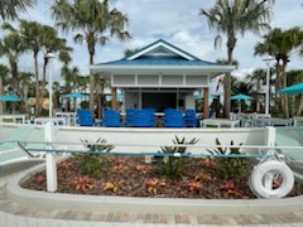 Exterior - Perfect 5 Bed Villa Just for you and Your Family (Davenport)