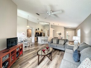House | 4 bedrooms - 4 Bed 3 Bath in a Gated Community With Pool (Kissimmee)