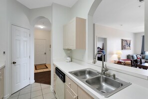 3 bedrooms - Windsor Palms 3 bed Condo in Gated Resort (Kissimmee)