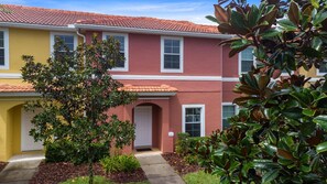 2 bedrooms - Amazing Townhouse Close to Disney 2 Bed 2 5 Bath (Kissimmee)