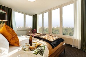 4 Schlafzimmer, Schreibtisch, Bügeleisen/Bügelbrett, Reisekinderbett