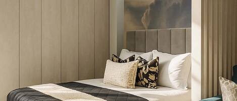 1 habitación, escritorio, tabla de planchar con plancha y wifi