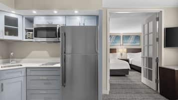 Suite, 2 Double Beds with Sofa Bed | Private kitchen
