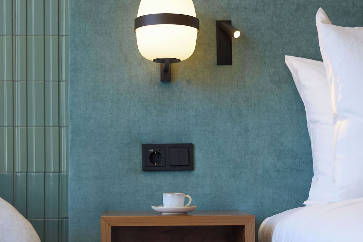 1 bedroom, in-room safe, blackout drapes, soundproofing