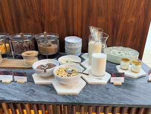 Dagelijks ontbijtbuffet (toeslag)
