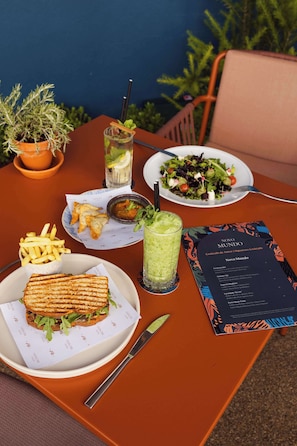 Restaurant - DUO Hotel Lisbon, Curio Collection by Hilton (Lisbon)