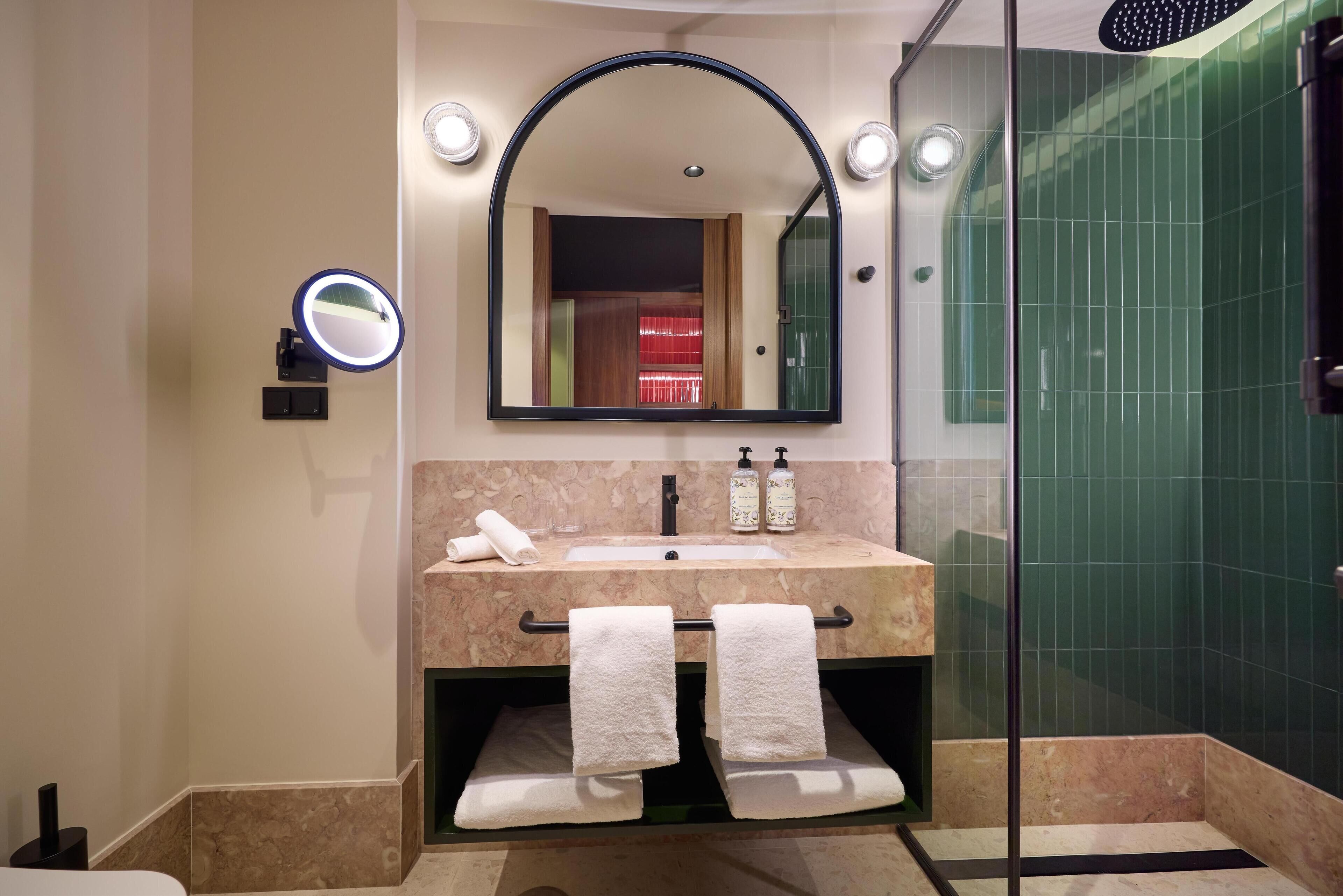 Photo - DUO Hotel Lisbon, Curio Collection by Hilton