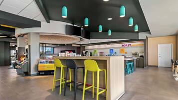 Desayuno completo incluido todos los días