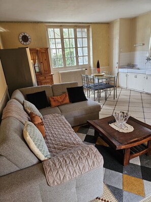 Télévision à écran plat