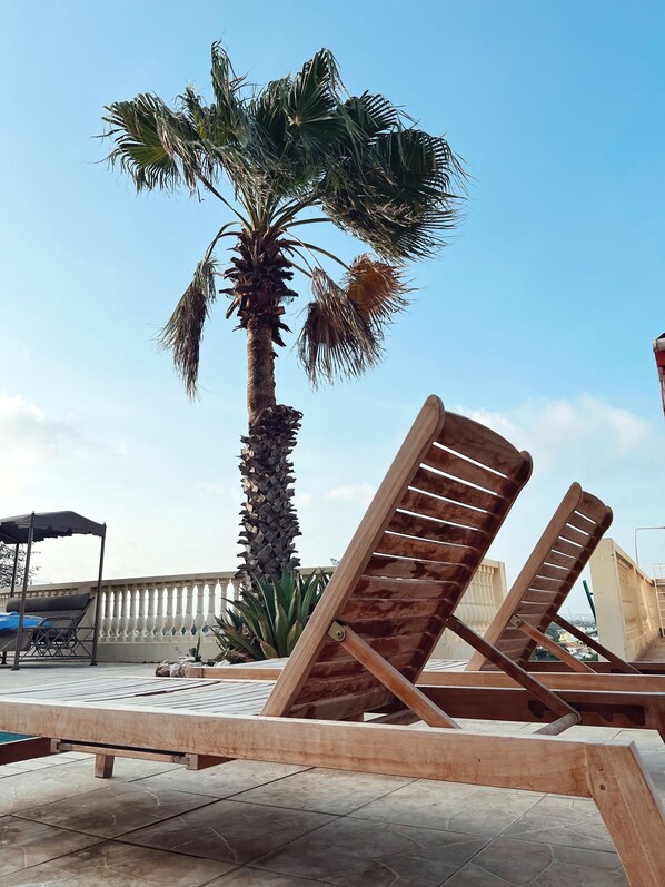 Terrace/patio - Spacious 1 bedroom apartment with beautiful views and large pool  (Willemstad)