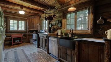 Microondas, horno, parrilla de estufa y lavavajillas