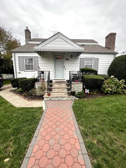 East Meadow Gem: Cozy 1BR Basement Apt with All the Comforts You Need!