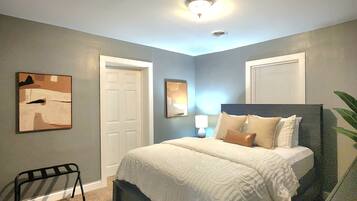 2 bedrooms, desk, iron/ironing board, free WiFi