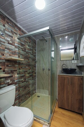 Bathroom - Hotel Lares 70 Laureles (Medellín)