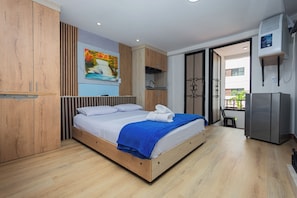 Superior Double Room | 1 bedroom, desk, free WiFi, bed sheets