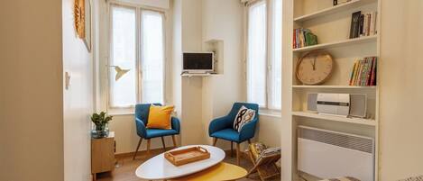 2 makuuhuonetta, silitysrauta/-lauta, vauvan matkasänky, Wi-Fi