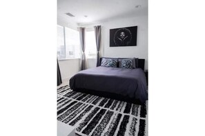 3 bedrooms, iron/ironing board, free WiFi, bed sheets