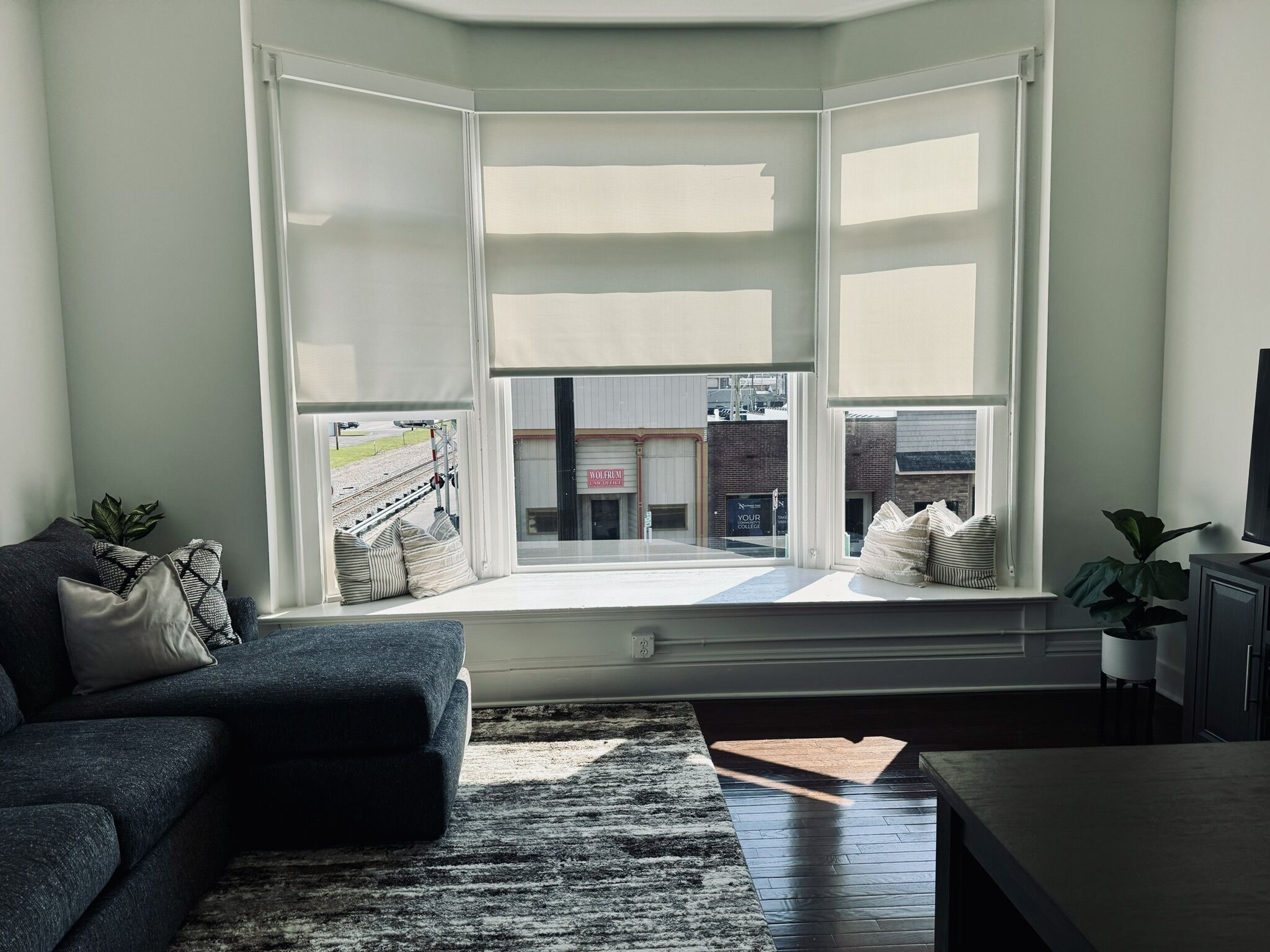 Overlook at the McGavren - 1 Bedroom Downtown Apartment