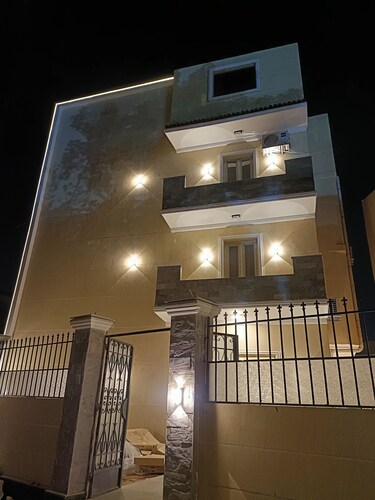 Exotic Pyramids hotel 