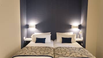 1 dormitorio, tabla de planchar con plancha, Internet y ropa de cama