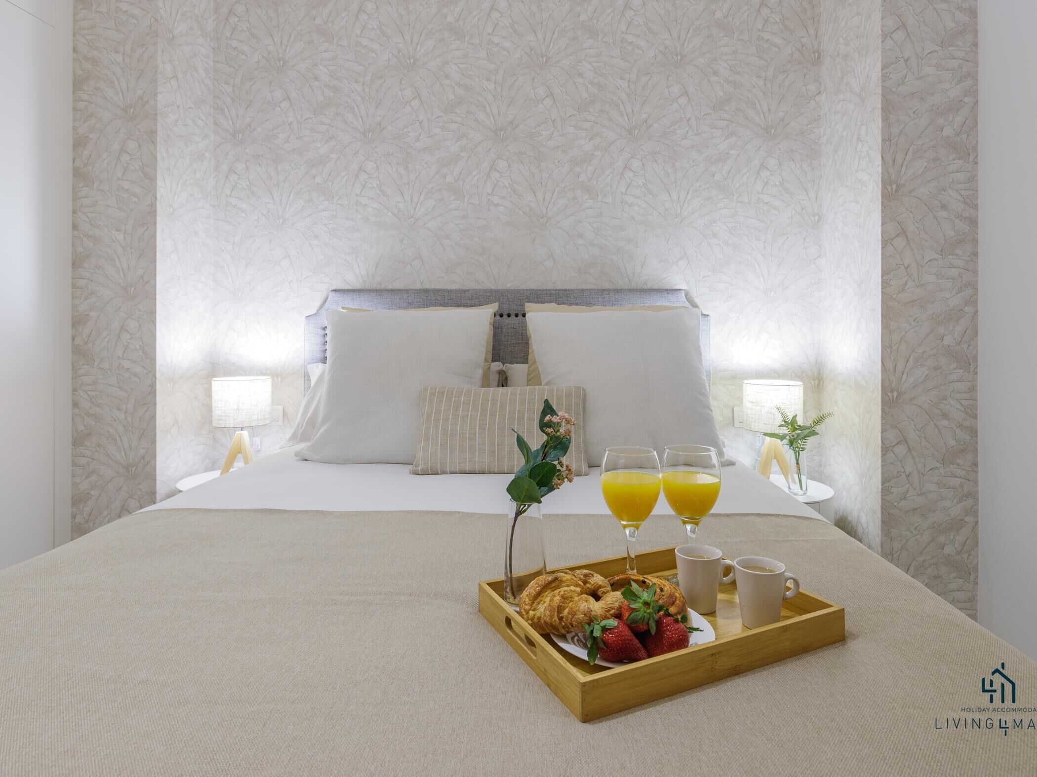 2 slaapkamers, een strijkplank/strijkijzer, internet, beddengoed