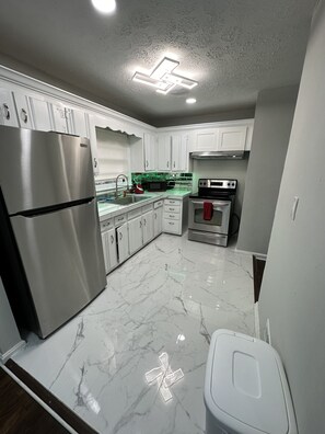 Private kitchen - 3049 Cozy Cottage In Decatur
 (Decatur)