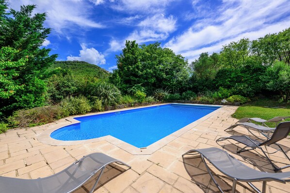 Outdoor pool - Isaure - Chambre Double Avec Salle de Bains Privative (Pompignan)